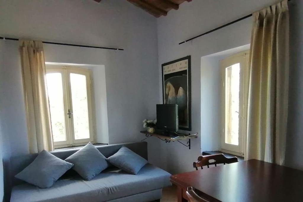 Casale San Teodoro - Mondaino Rn Villa ภายนอก รูปภาพ